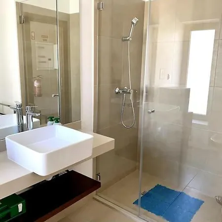 Daire New Stunning Ocean Aprt In 